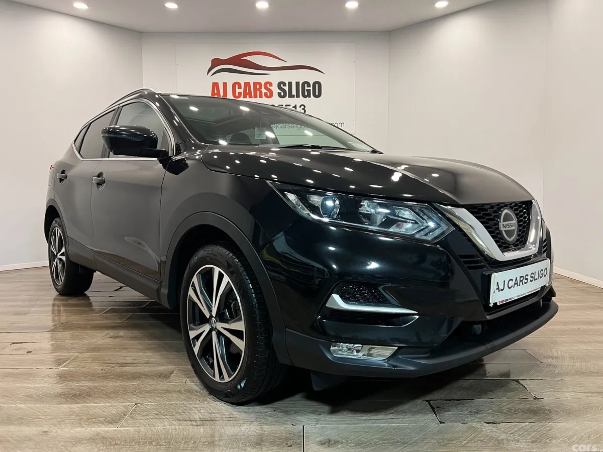 Nissan Qashqai Hatchback, Diesel, 2018, Black