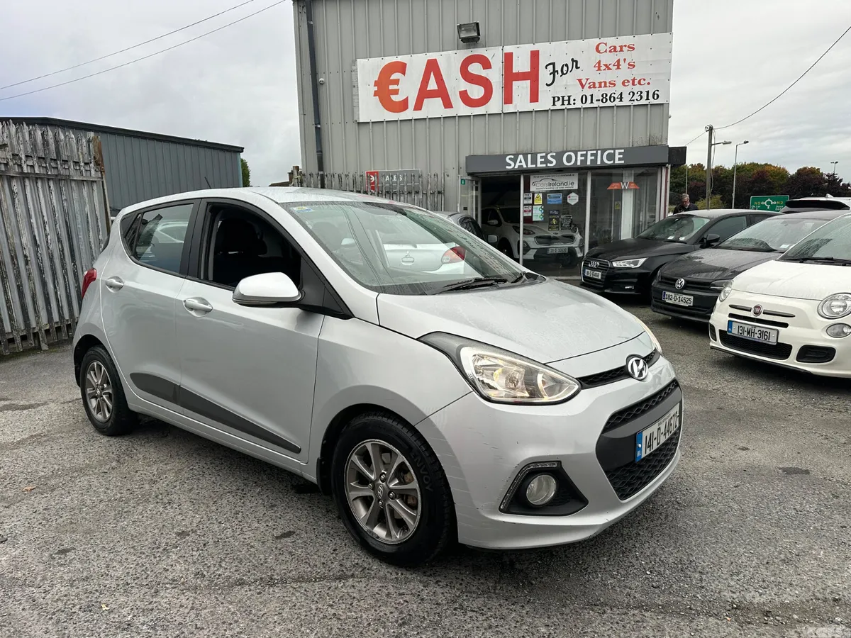 Hyundai i10 Hatchback, Petrol, 2014, Silver