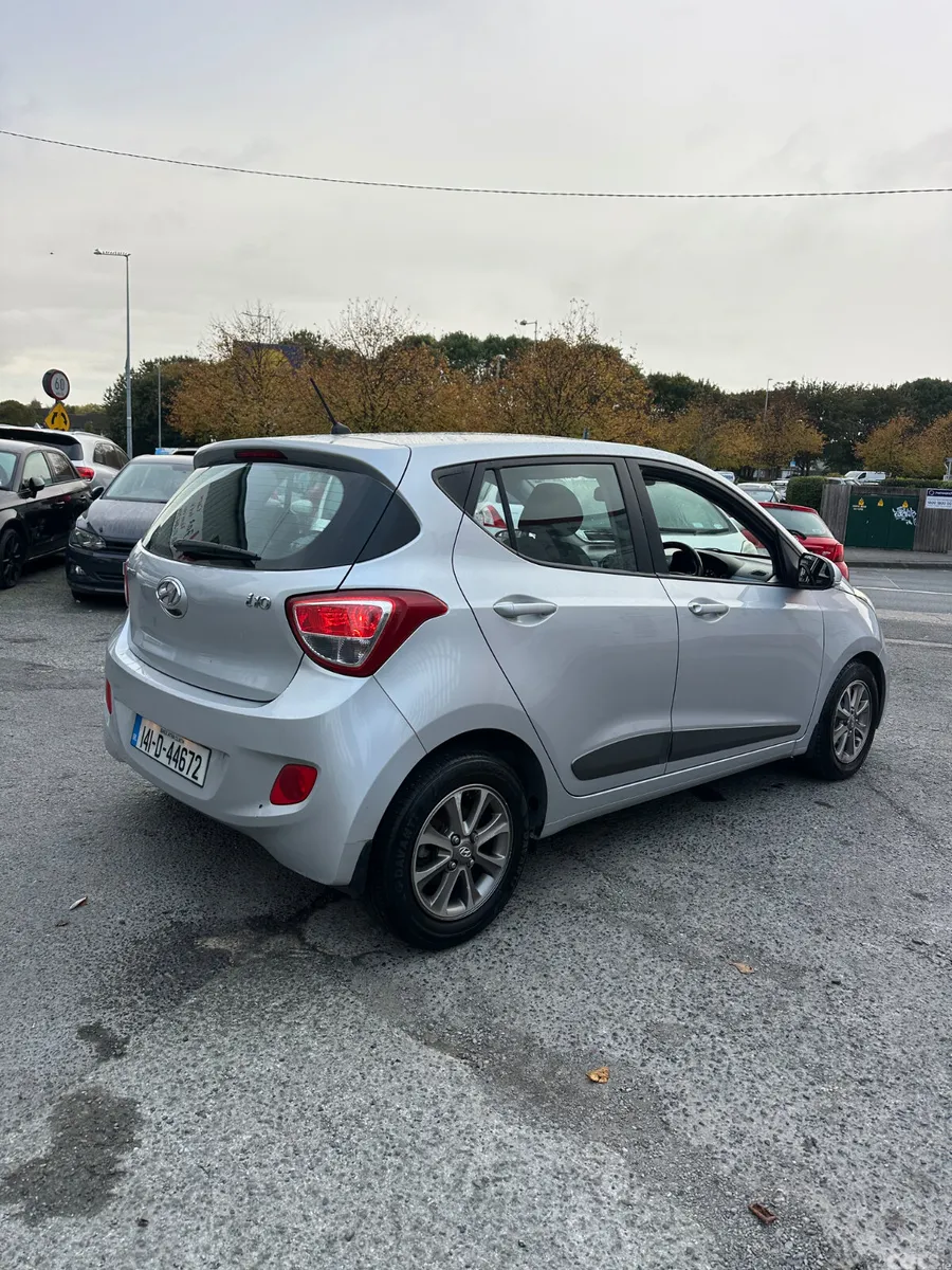 Hyundai i10 Hatchback, Petrol, 2014, Silver