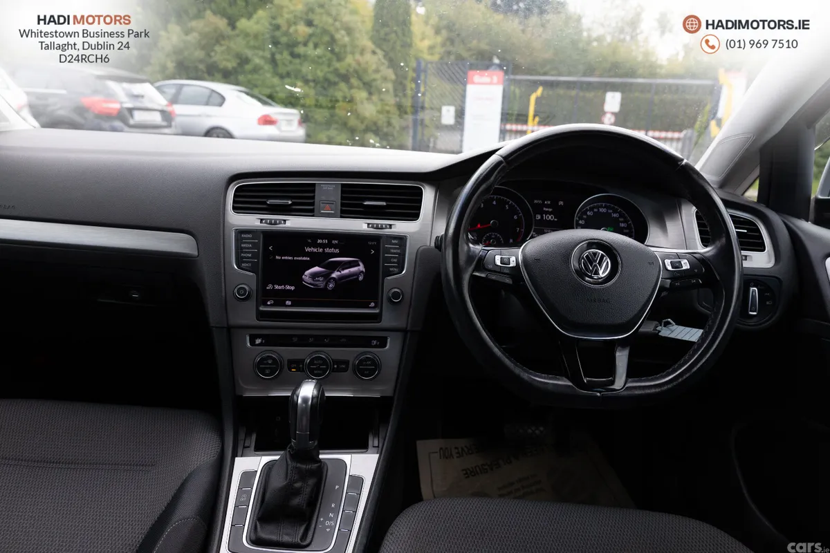 Volkswagen Golf Hatchback, Petrol, 2015, Red
