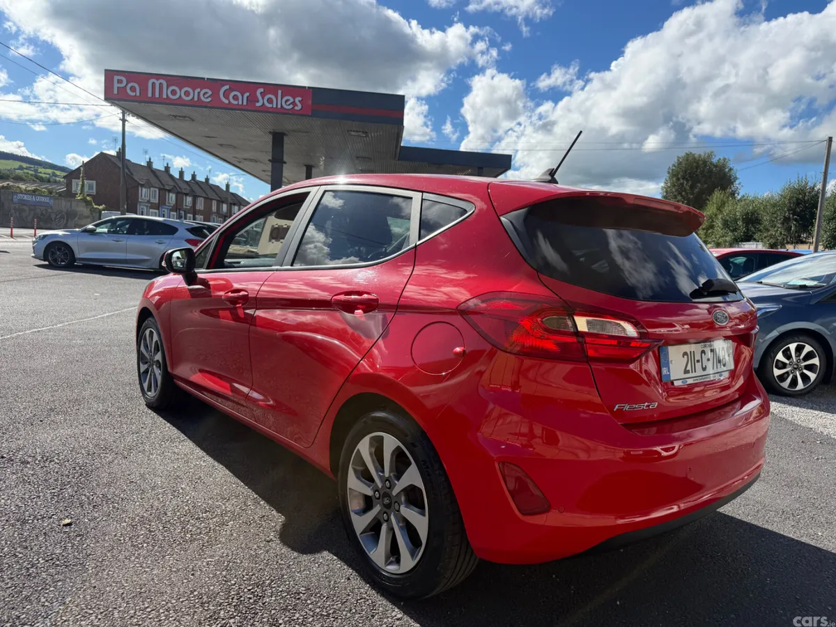 Ford Fiesta Hatchback, Petrol, 2021, Red