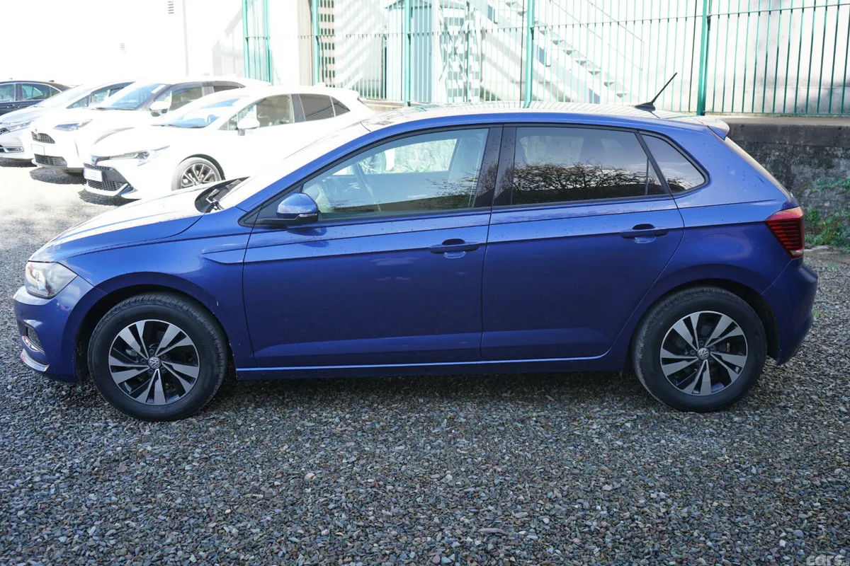 Volkswagen Polo Hatchback, Petrol, 2018, Blue