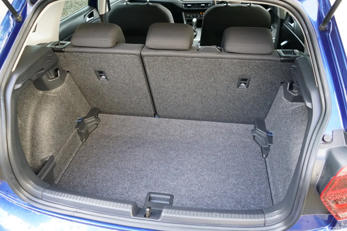 Volkswagen Polo Hatchback, Petrol, 2018, Blue