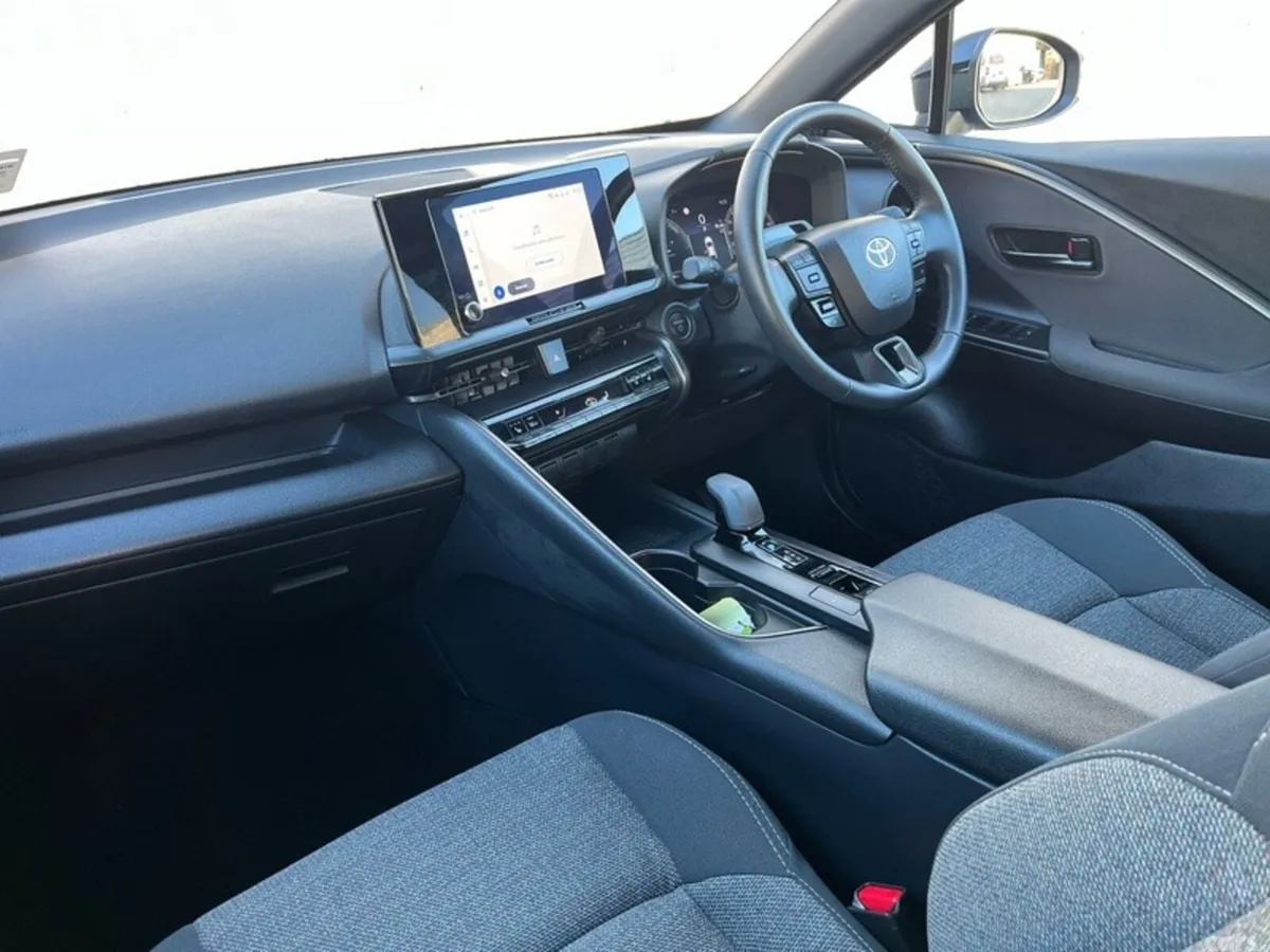 Toyota C-HR SUV, Petrol Hybrid, 2026, Blue