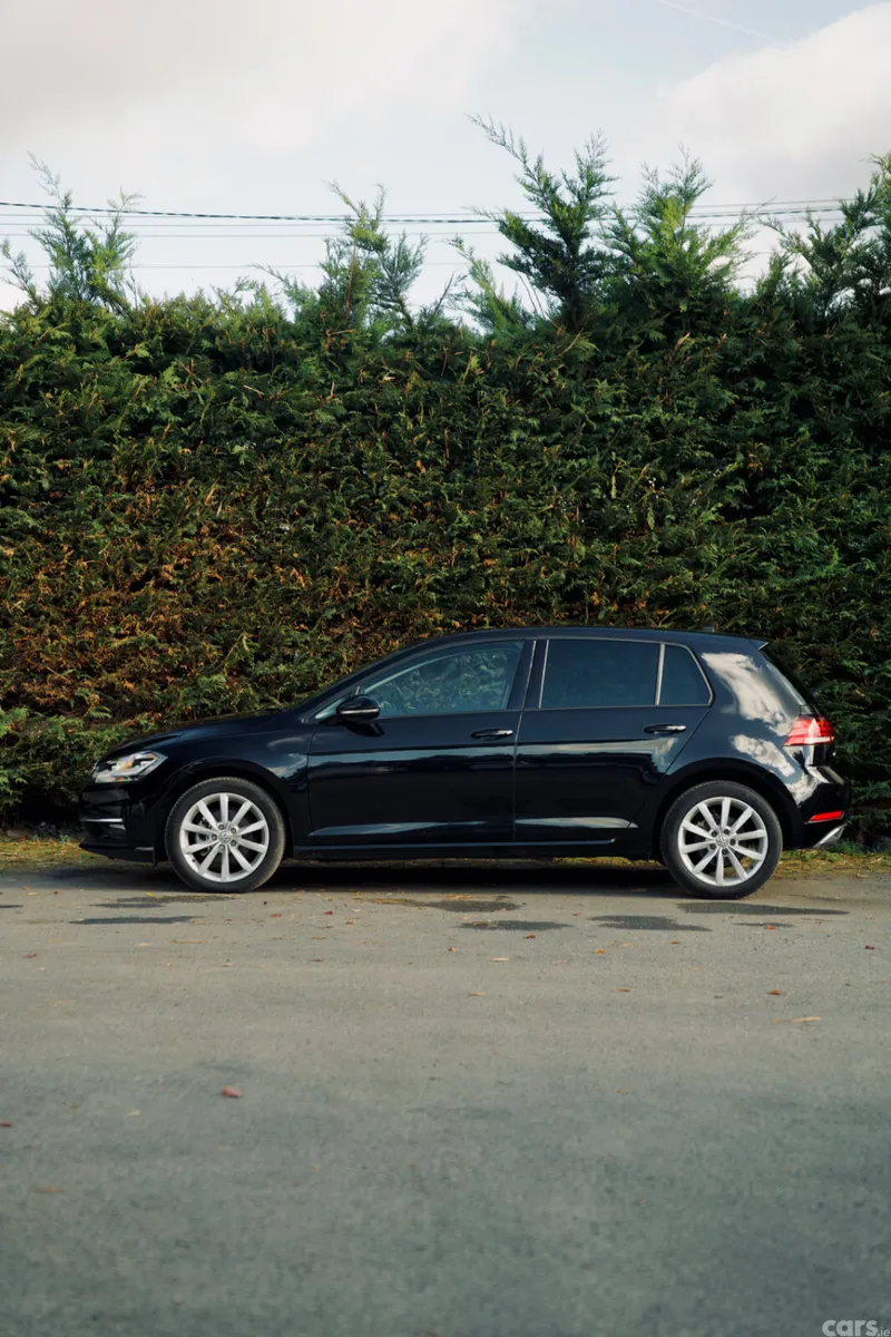 Volkswagen Golf Hatchback, Petrol, 2018, Black