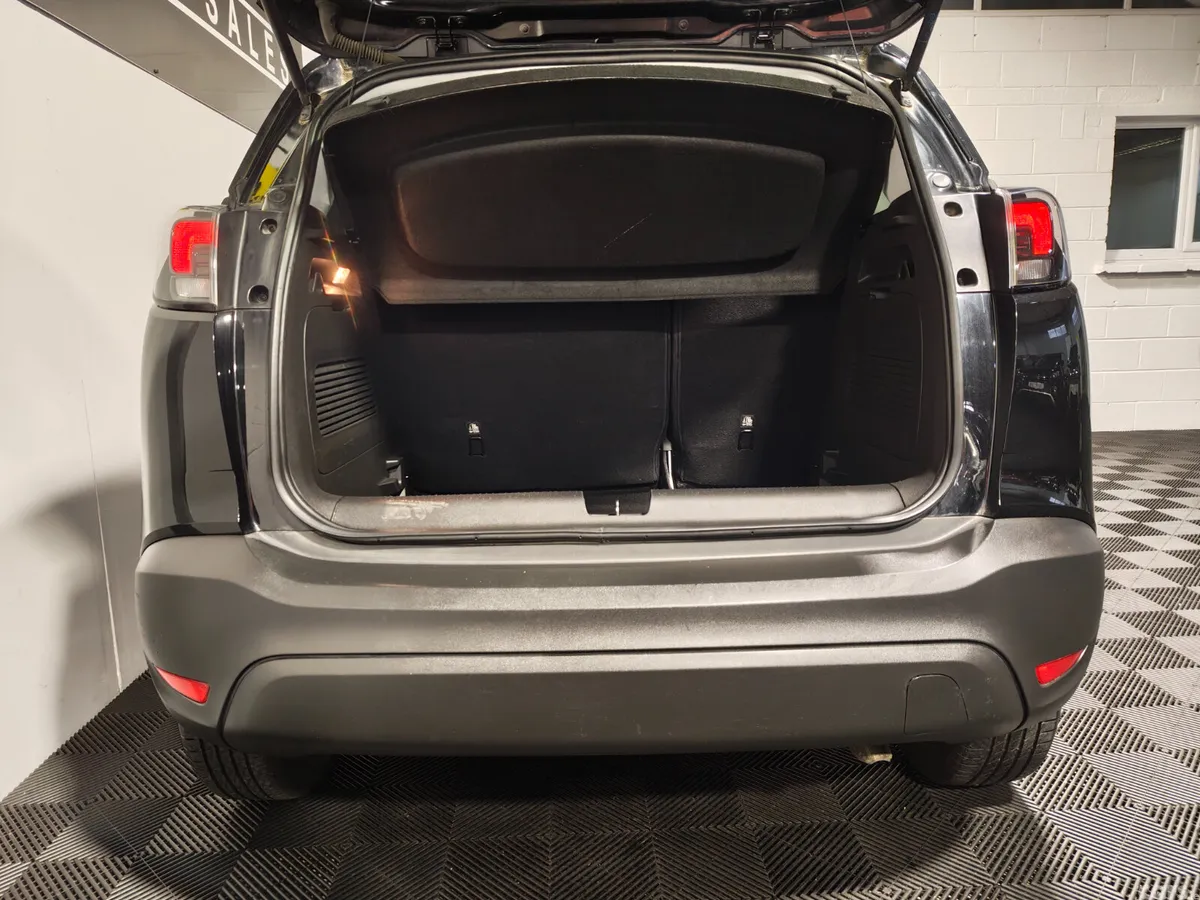 Opel Crossland X SUV, Diesel, 2022, Black
