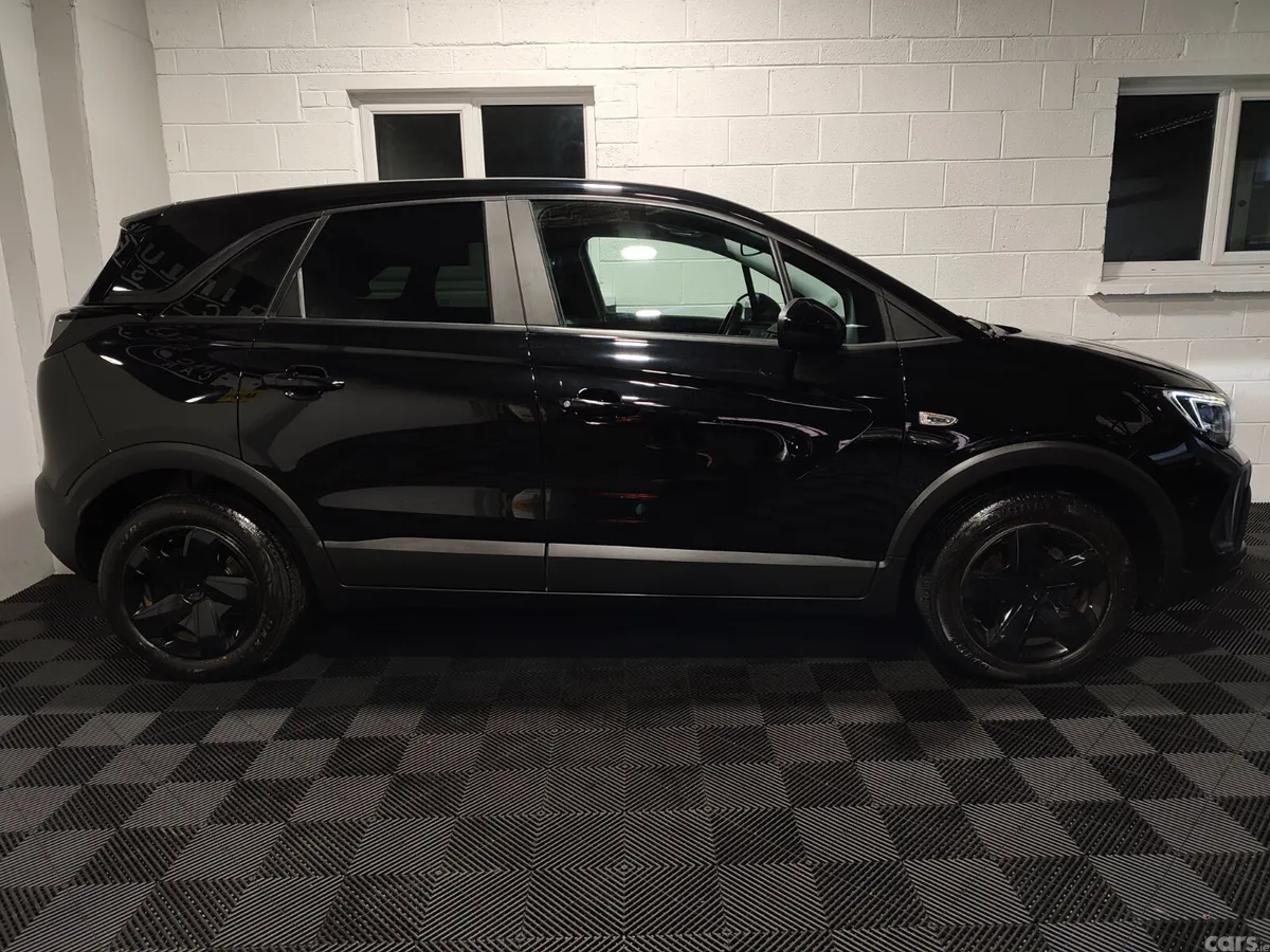 Opel Crossland X SUV, Diesel, 2022, Black