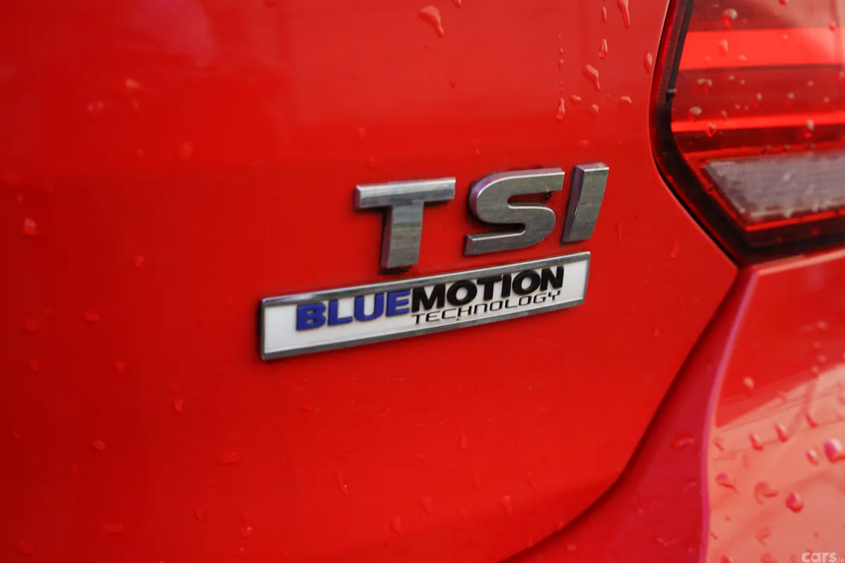 Volkswagen Polo Hatchback, Petrol, 2017, Red
