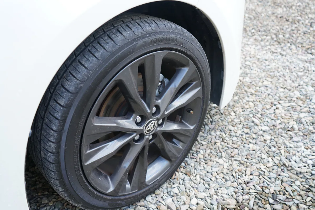 Toyota Corolla Estate, Petrol Hybrid, 2020, White