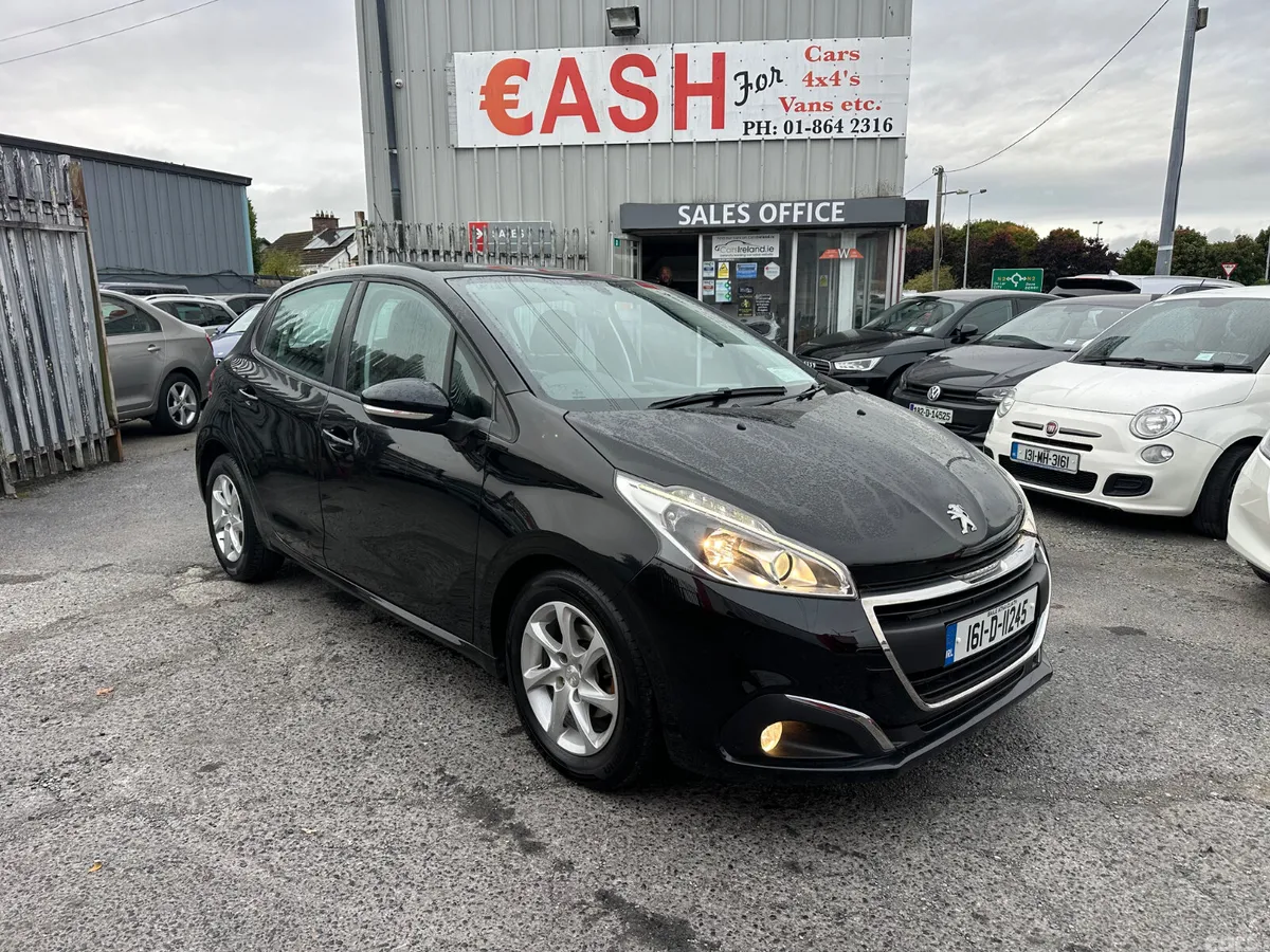 Peugeot 208 Hatchback, Petrol, 2016, Black