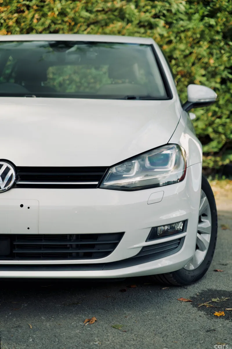 Volkswagen Golf Hatchback, Petrol, 2016, White