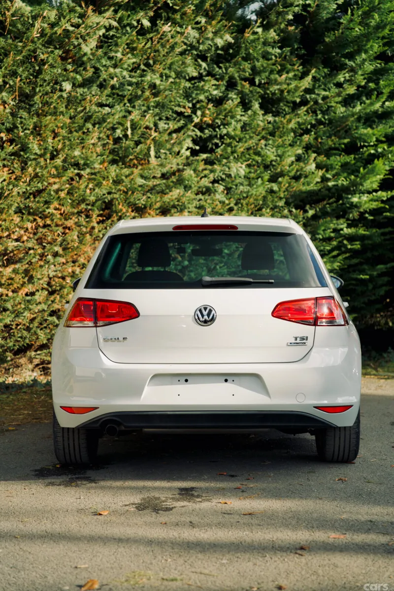 Volkswagen Golf Hatchback, Petrol, 2016, White