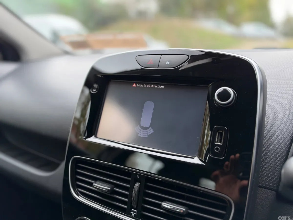 Renault Clio Hatchback, Petrol, 2018, Grey