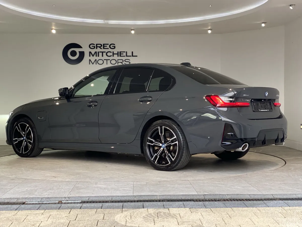 BMW 3-Series Saloon, Petrol Hybrid, 2023, Grey