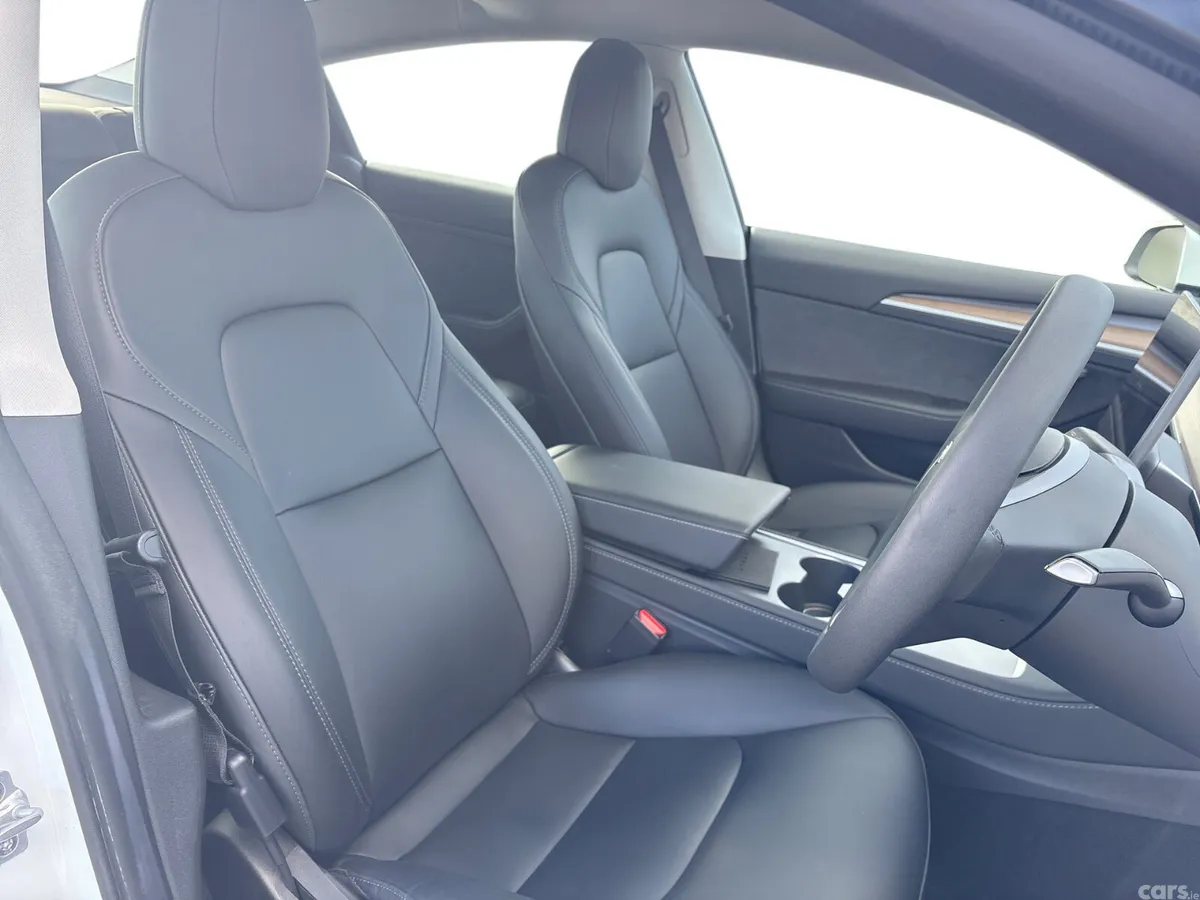 Tesla Model 3 Saloon, Electric, 2023, White