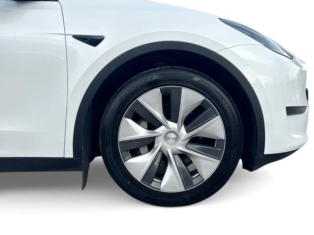 Tesla Model Y MPV, Electric, 2023, White