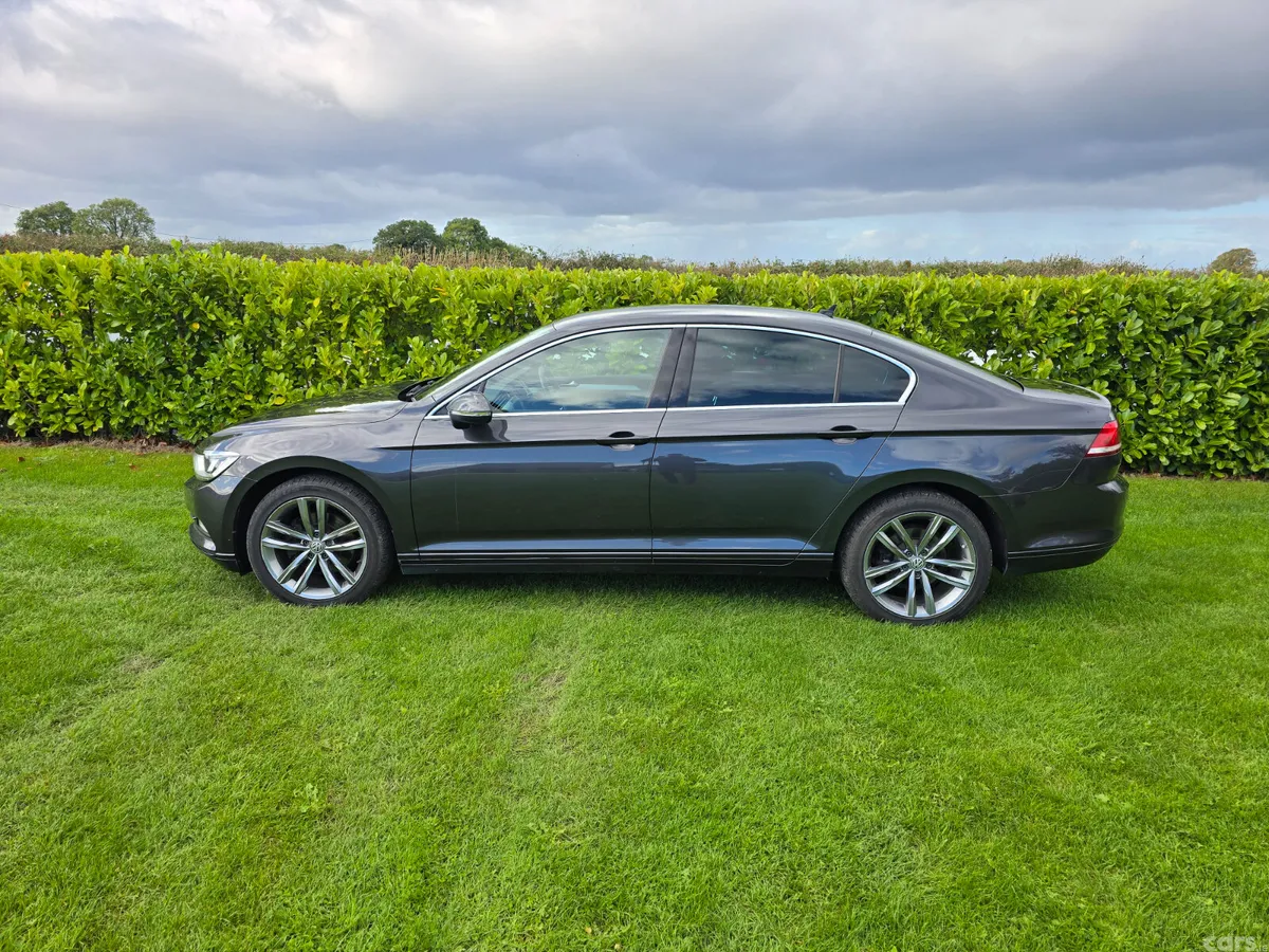 Volkswagen Passat Saloon, Diesel, 2018, Grey