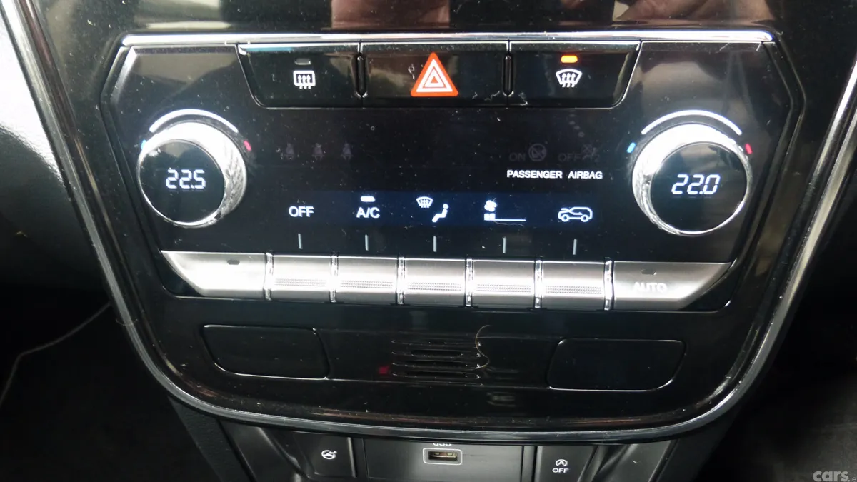 SsangYong Tivoli SUV, Petrol, 2022, White