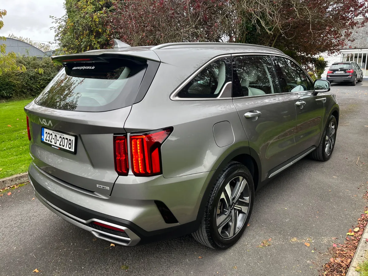 Kia Sorento SUV, Petrol Plug-in Hybrid, 2023, Grey