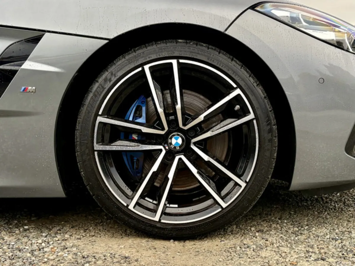 BMW Z4 Convertible, Petrol, 2023, Grey