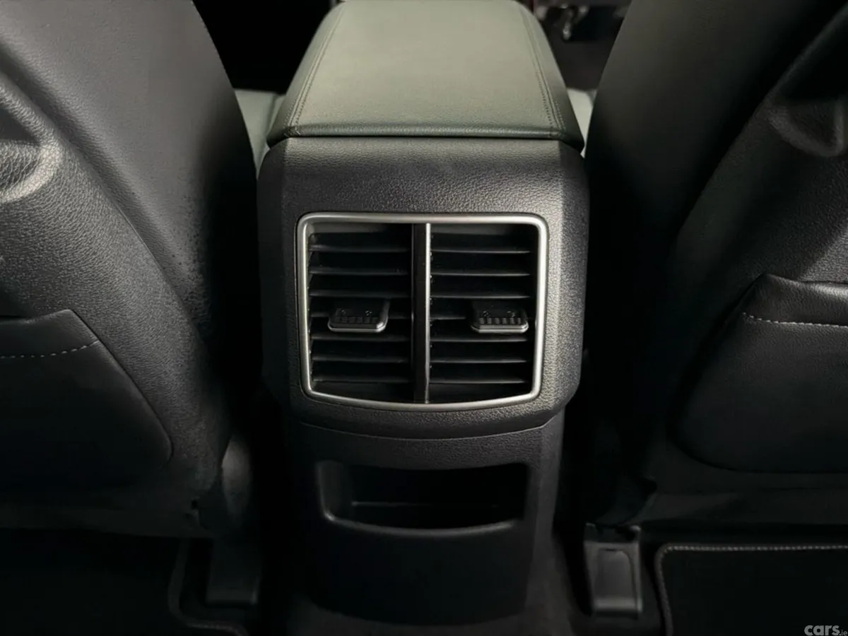 Kia Sportage SUV, Petrol Plug-in Hybrid, 2025, White