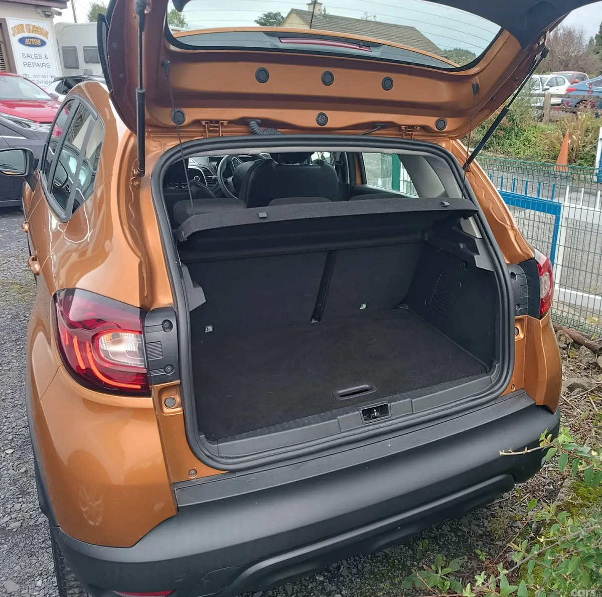 Renault Captur Hatchback, Petrol, 2019, Orange