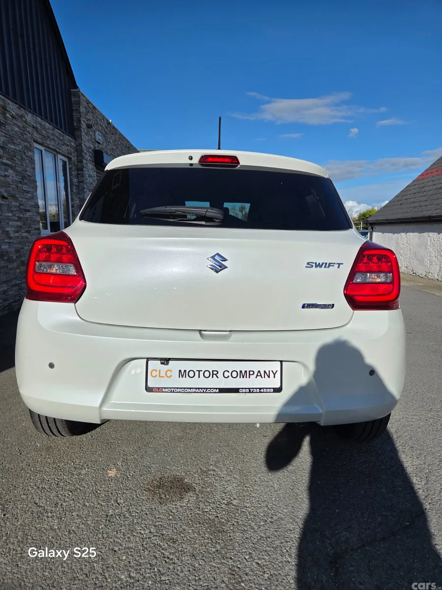 Suzuki Swift Hatchback, Petrol Plug-in Hybrid, 2019, White