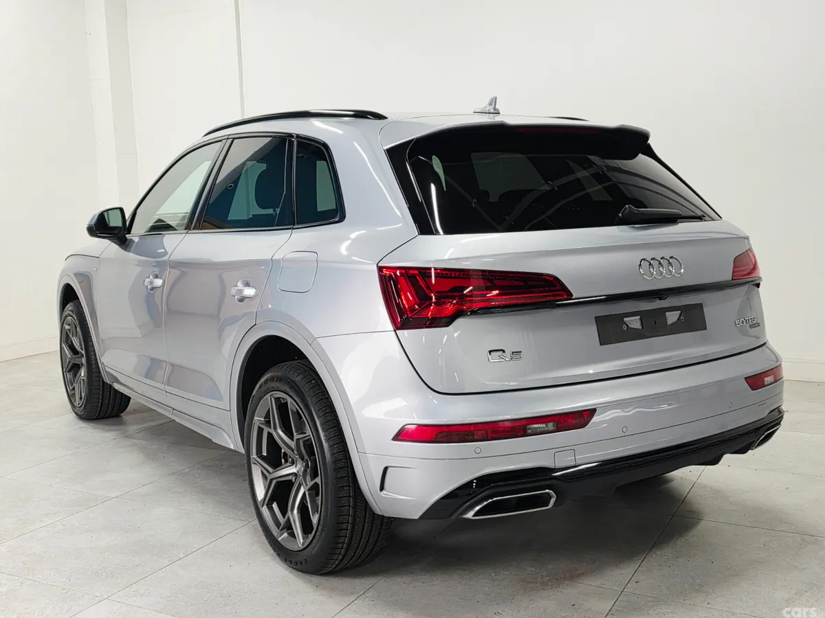 Audi Q5 SUV, Petrol Hybrid, 2022, Silver