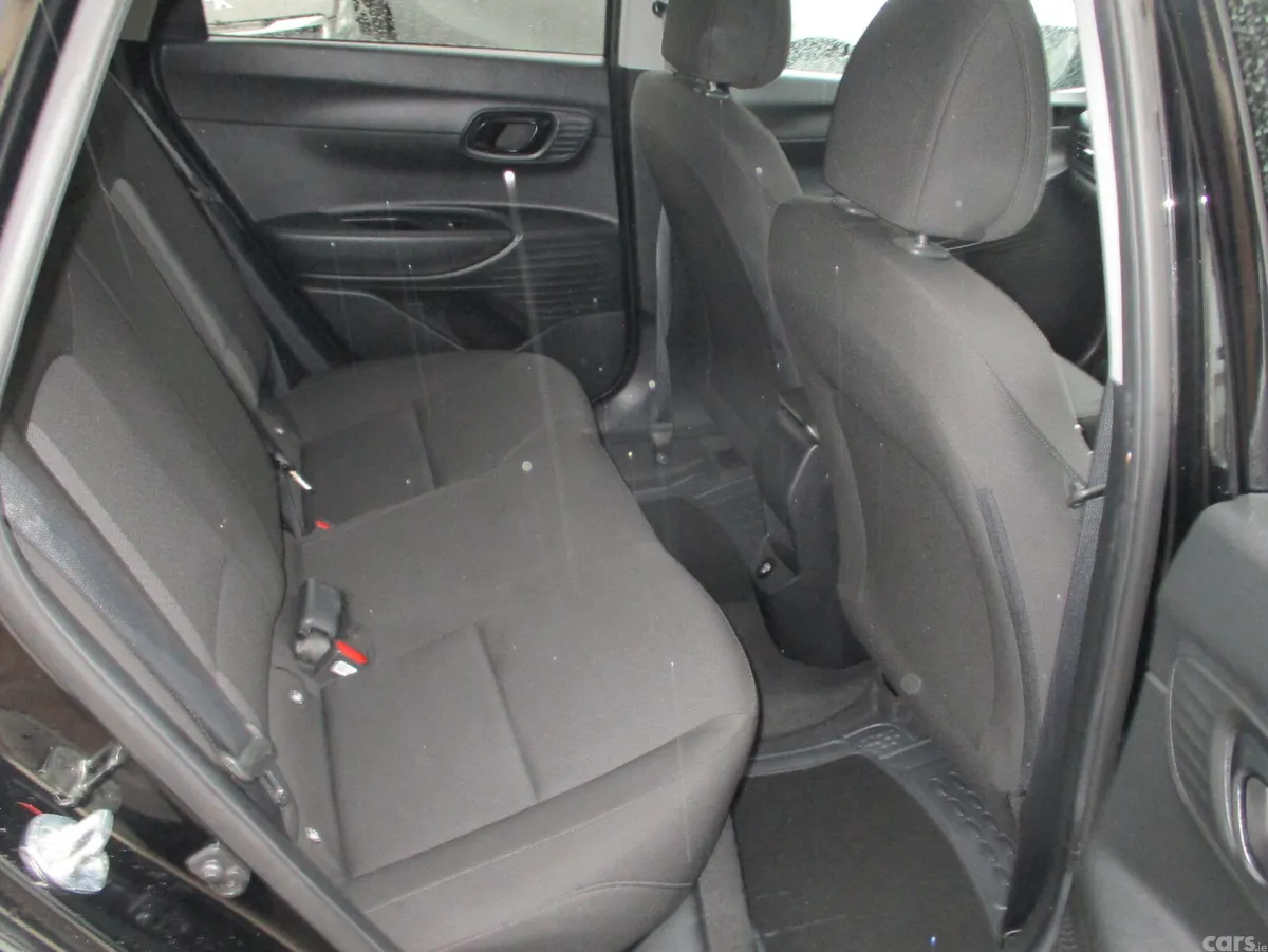 Hyundai i20 Hatchback, Petrol, 2024, Black