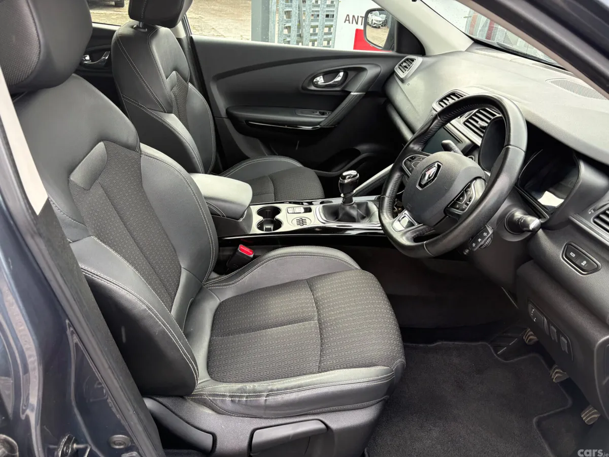 Renault Kadjar SUV, Diesel, 2016, Grey
