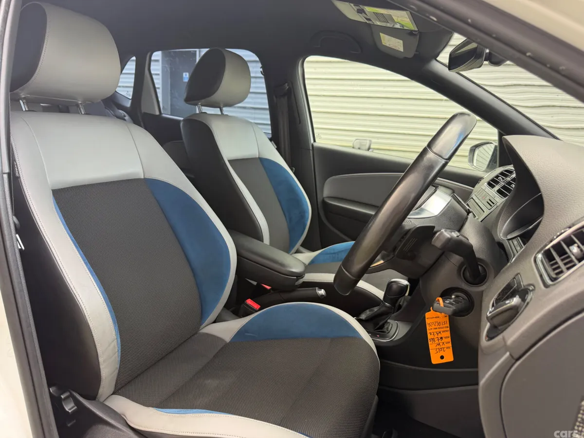 Volkswagen Polo Hatchback, Petrol, 2015, White