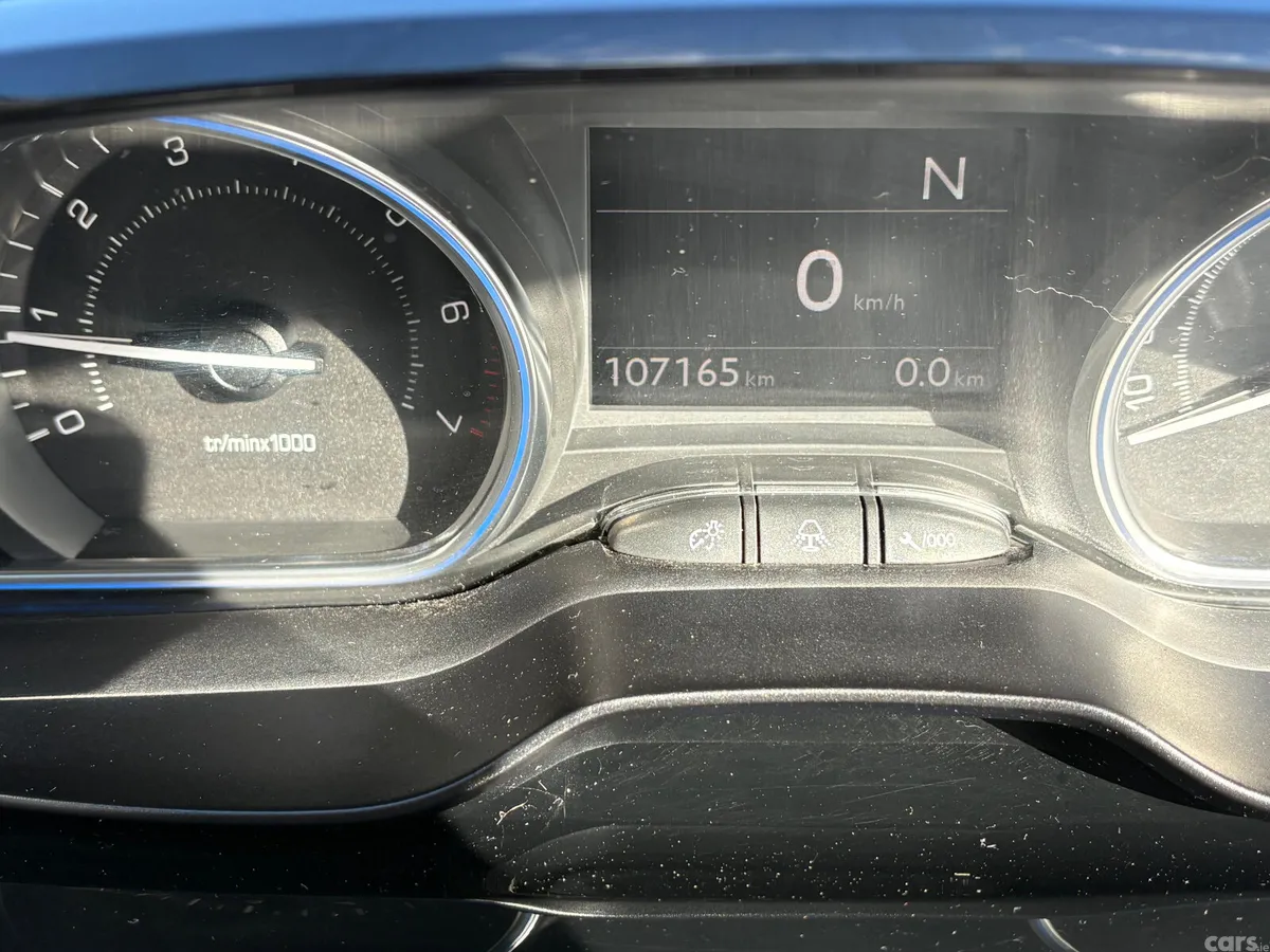 Peugeot 208 Hatchback, Petrol, 2015, Beige