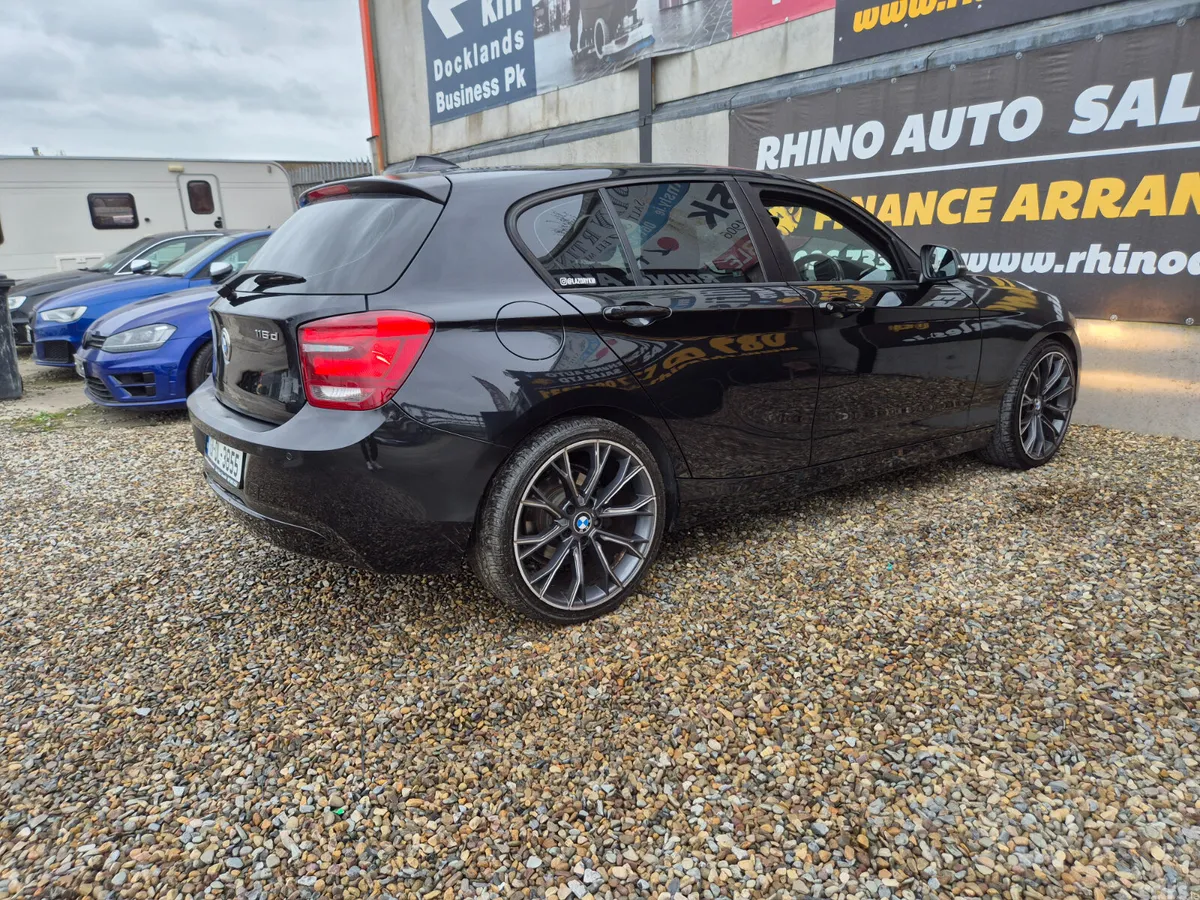 BMW 1-Series Hatchback, Diesel, 2013, Black