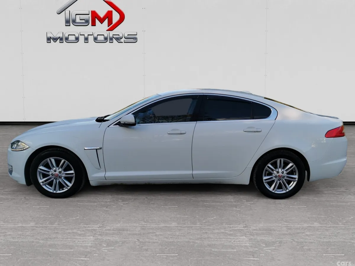 Jaguar XF Saloon, Diesel, 2011, White
