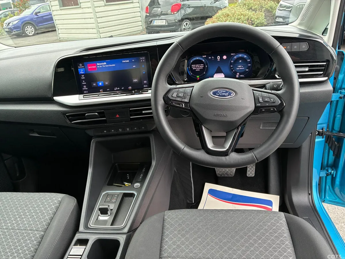 Ford Tourneo Connect MPV, Diesel, 2024, Blue