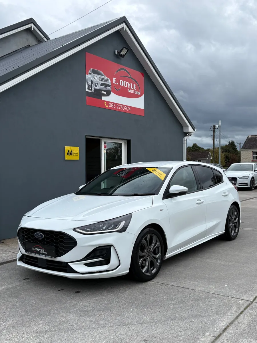 Ford Focus Hatchback, Diesel, 2023, White