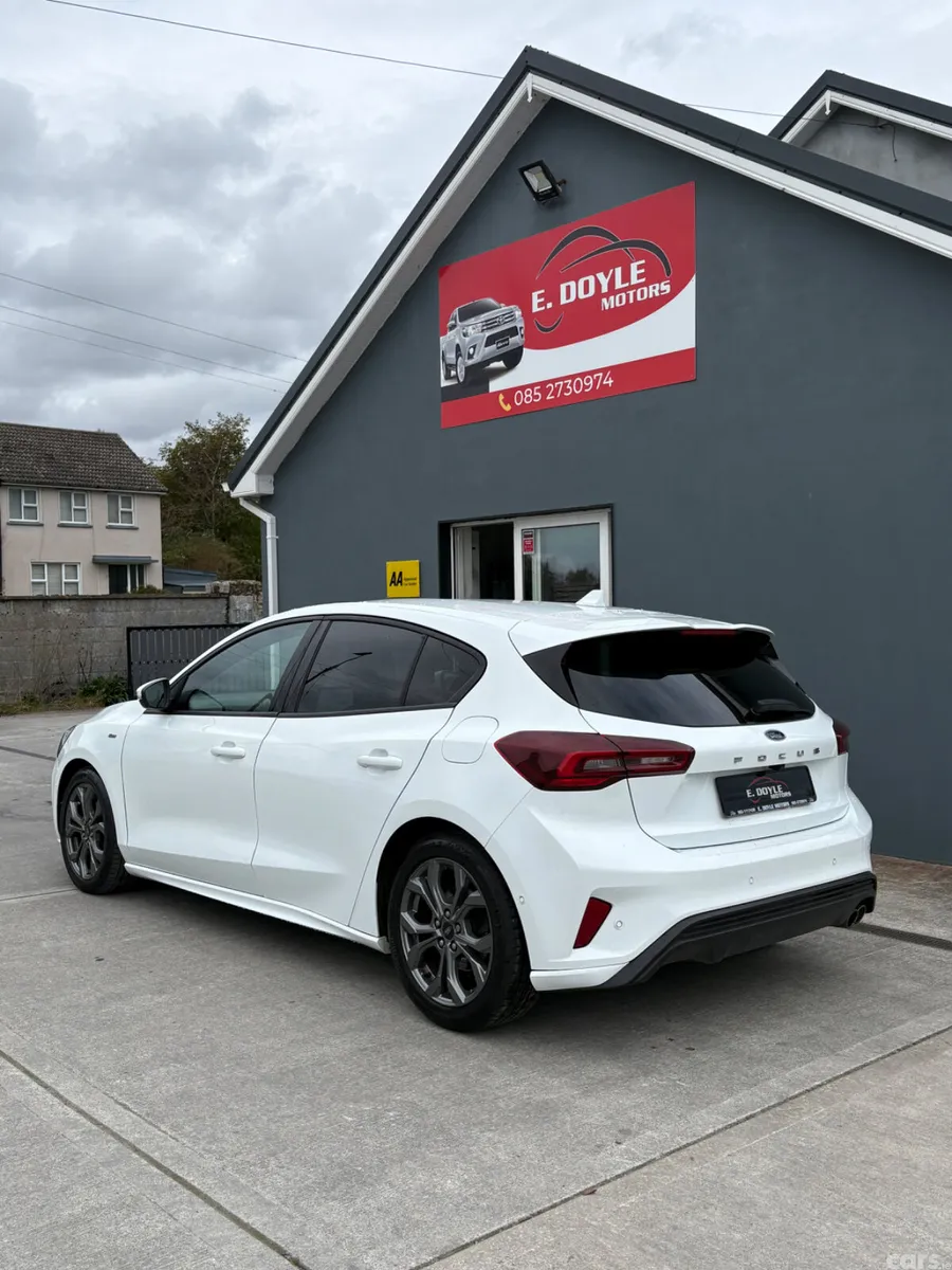 Ford Focus Hatchback, Diesel, 2023, White