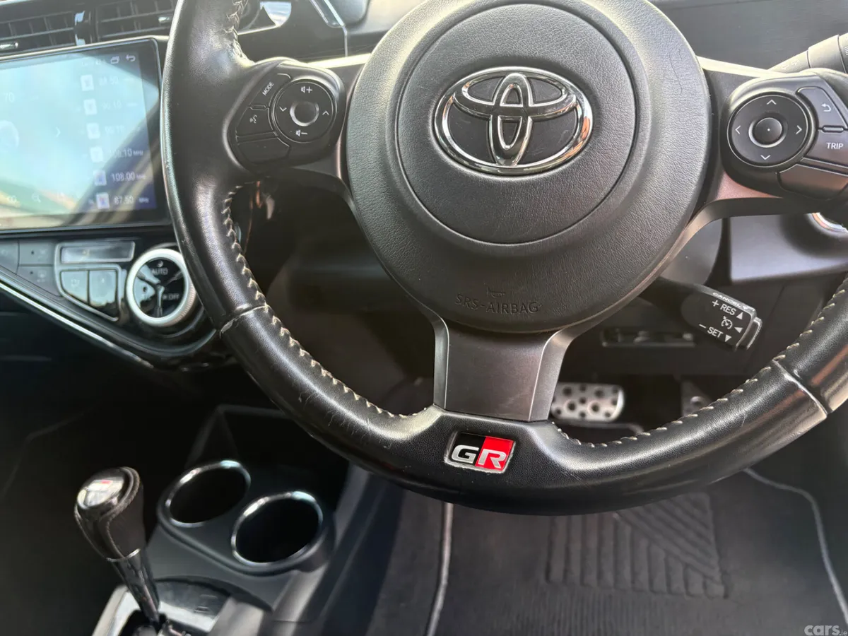 Toyota Aqua Hatchback, Petrol Hybrid, 2020, Black