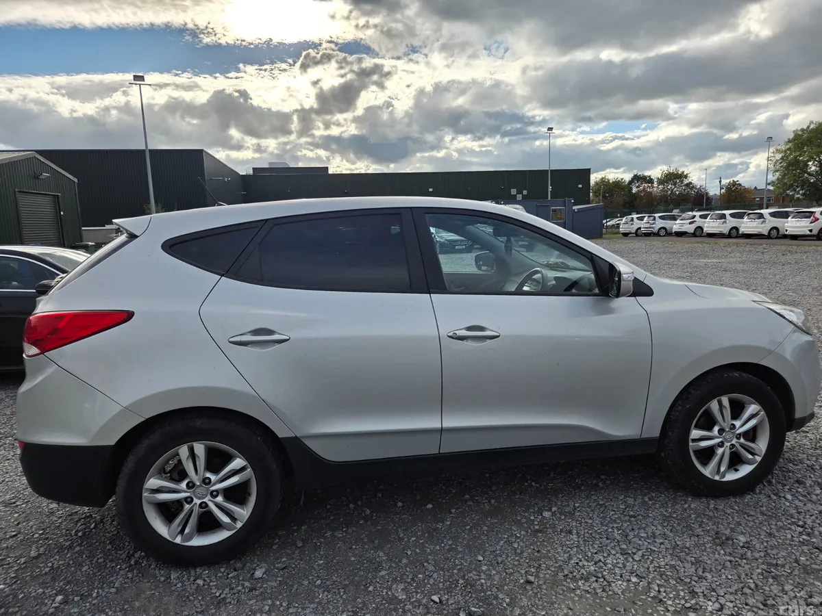 Hyundai ix35 SUV, Diesel, 2011, Silver