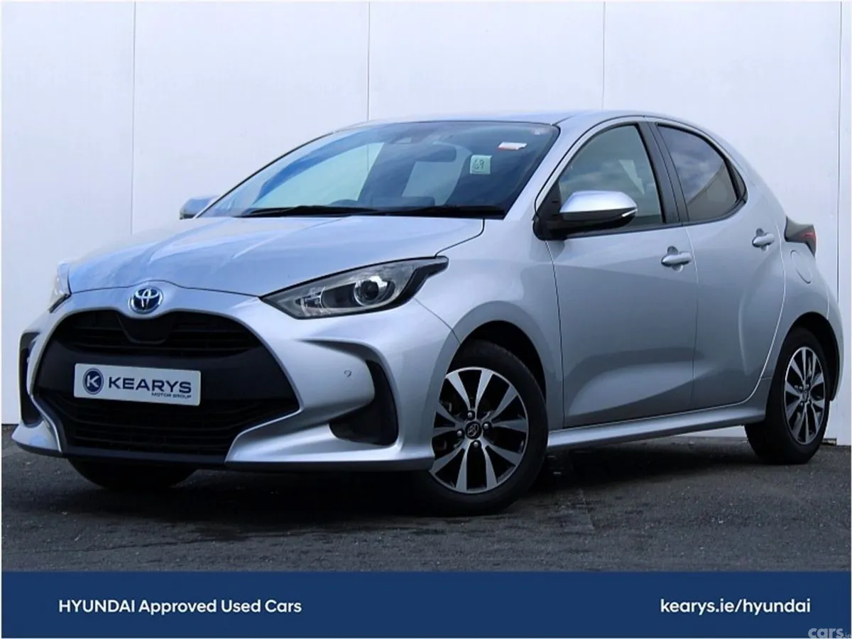 Toyota Yaris Hatchback, Petrol Hybrid, 2021, Silver
