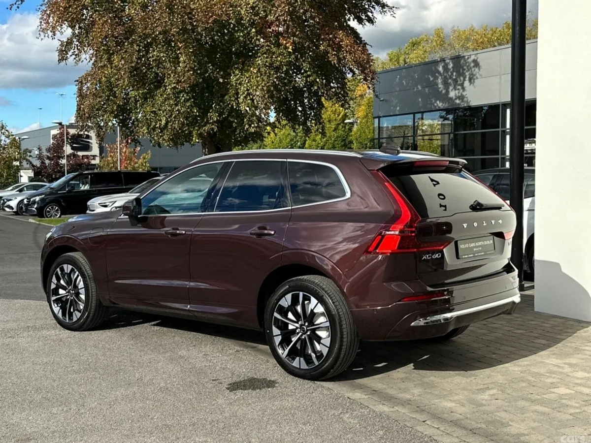 Volvo XC60 SUV, Petrol Plug-in Hybrid, 2026, Red