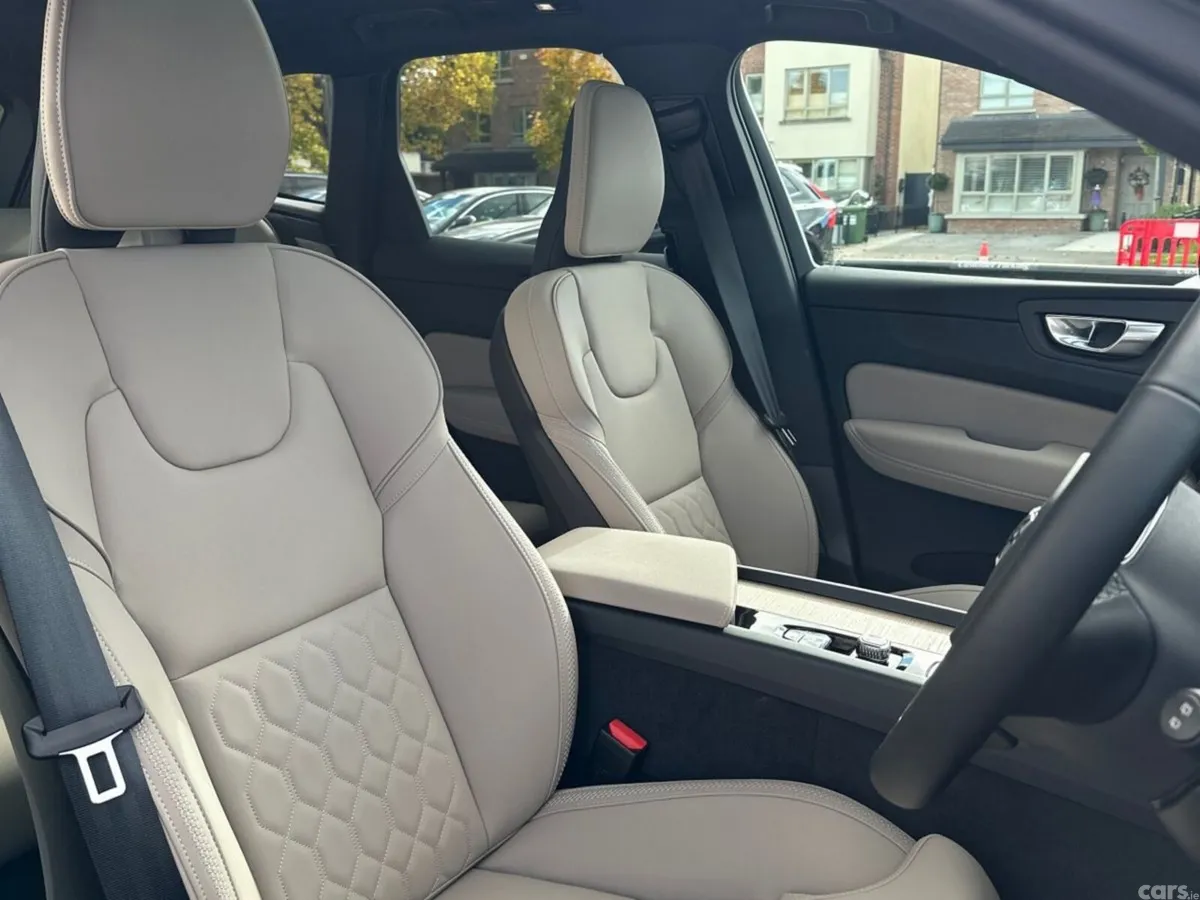 Volvo XC60 SUV, Petrol Plug-in Hybrid, 2026, Red