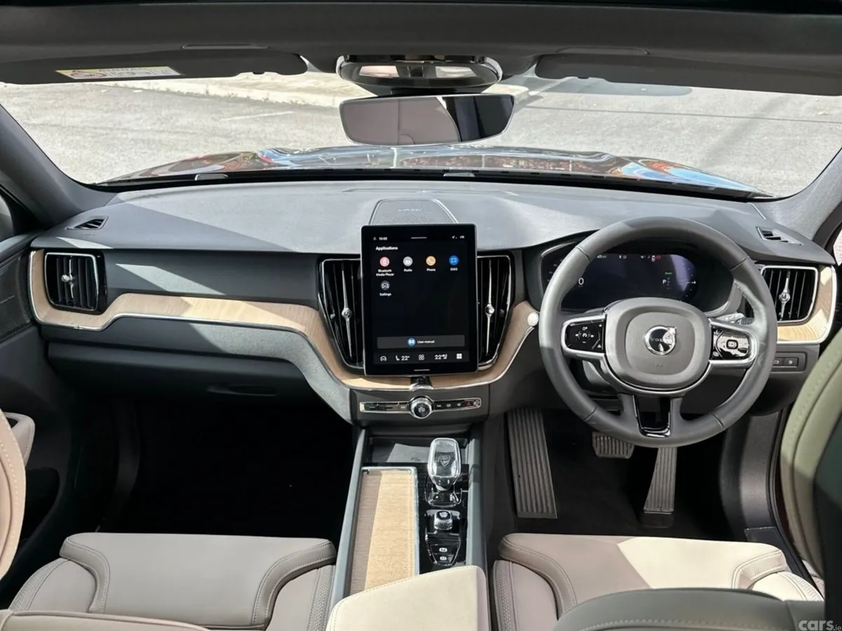 Volvo XC60 SUV, Petrol Plug-in Hybrid, 2026, Red