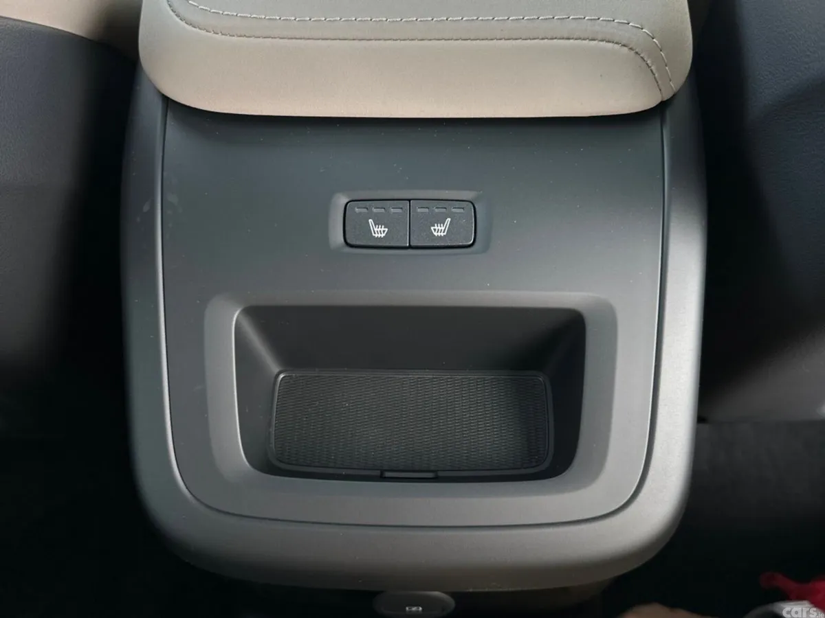 Volvo XC60 SUV, Petrol Plug-in Hybrid, 2026, Red