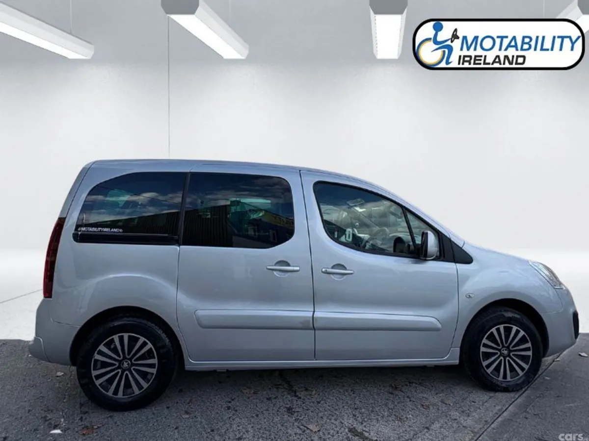 Peugeot Partner Tepee Estate, Diesel, 2018, Silver