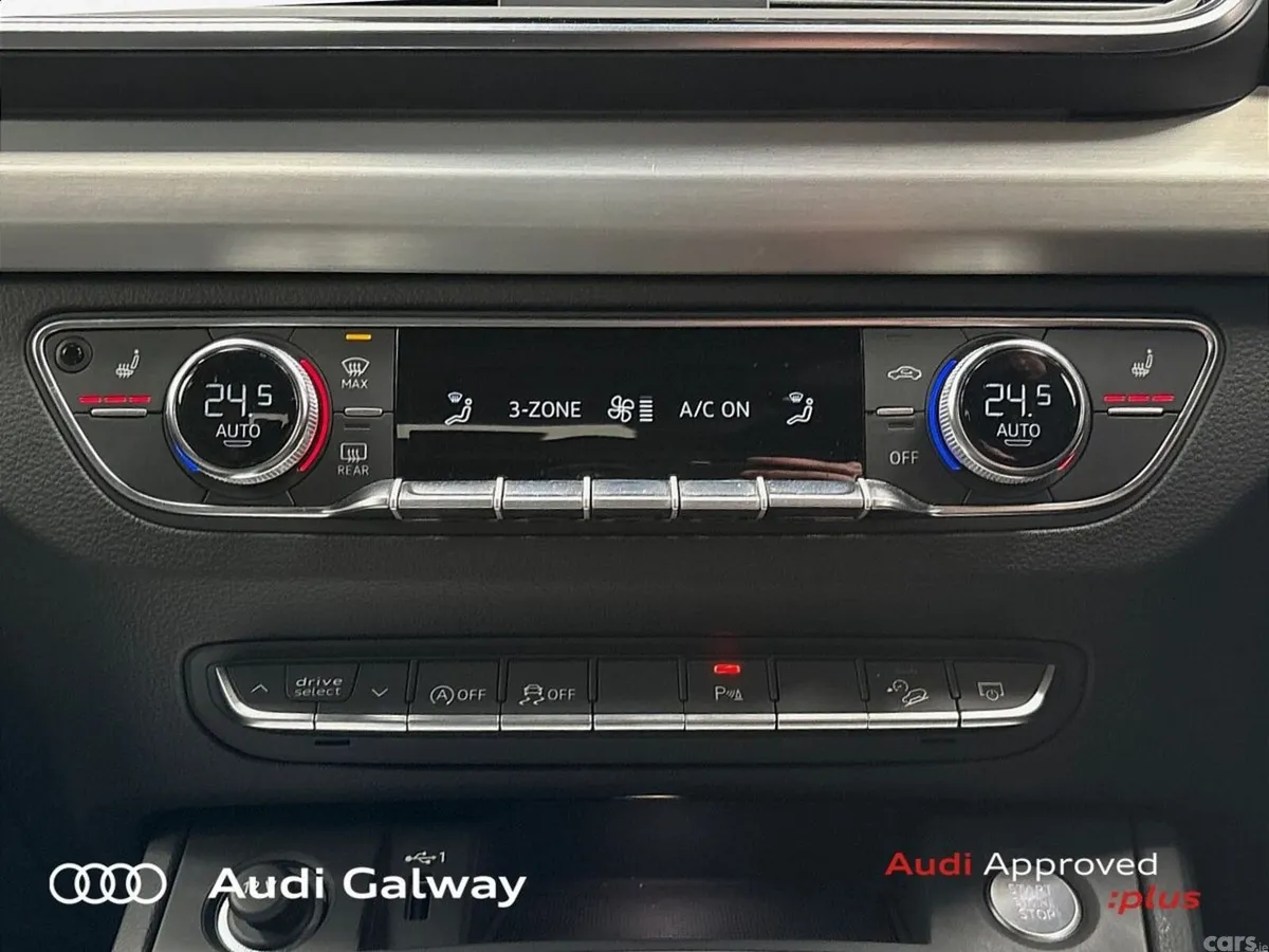 Audi Q5 SUV, Diesel, 2023, Blue