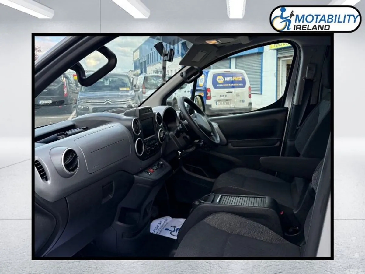 Peugeot Partner Tepee Estate, Diesel, 2018, Silver