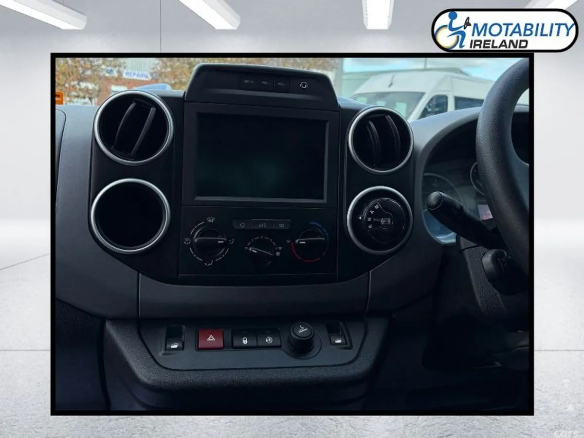 Peugeot Partner Tepee Estate, Diesel, 2018, Silver
