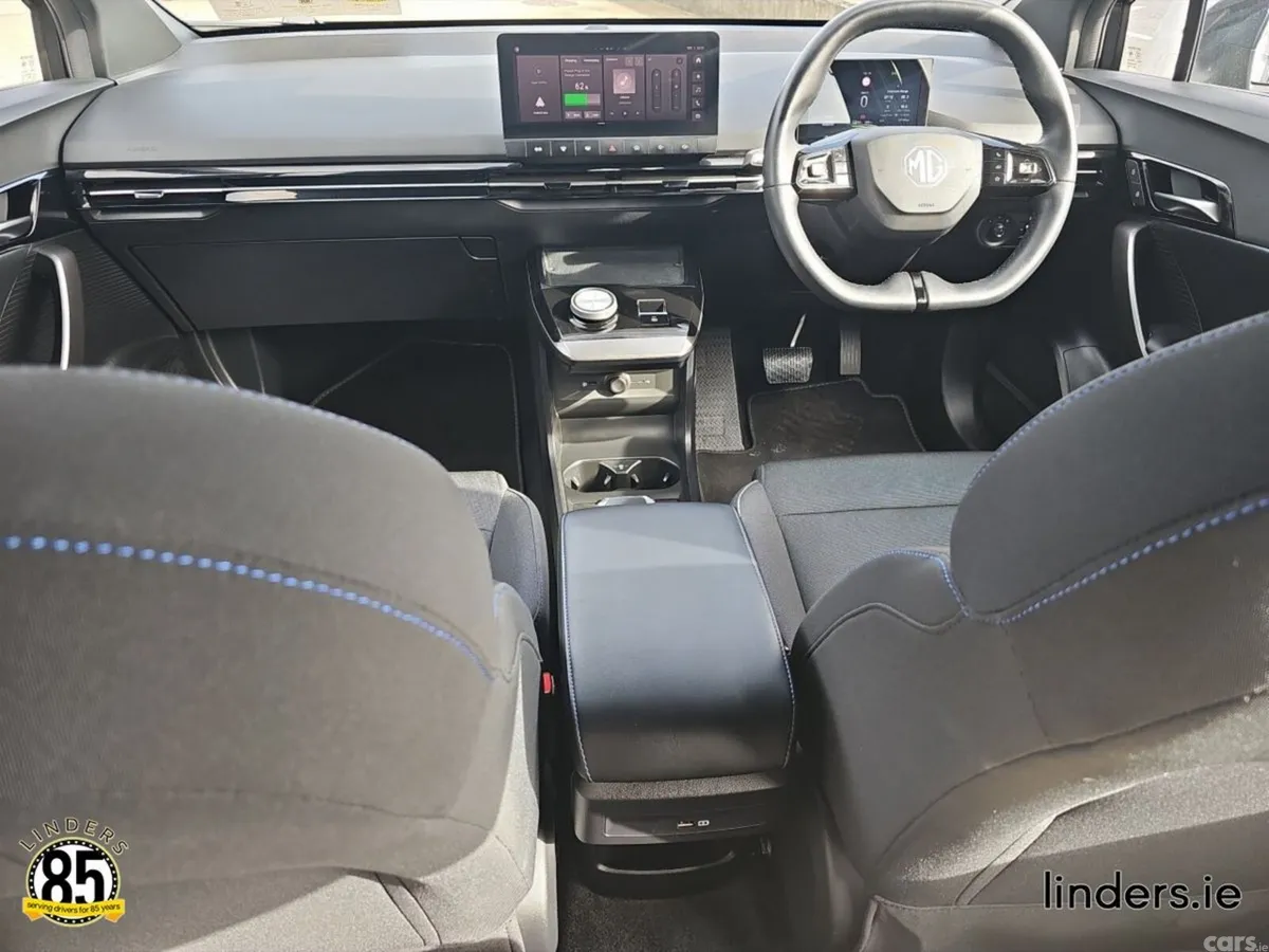 MG MG4 Hatchback, Electric, 2023, Black