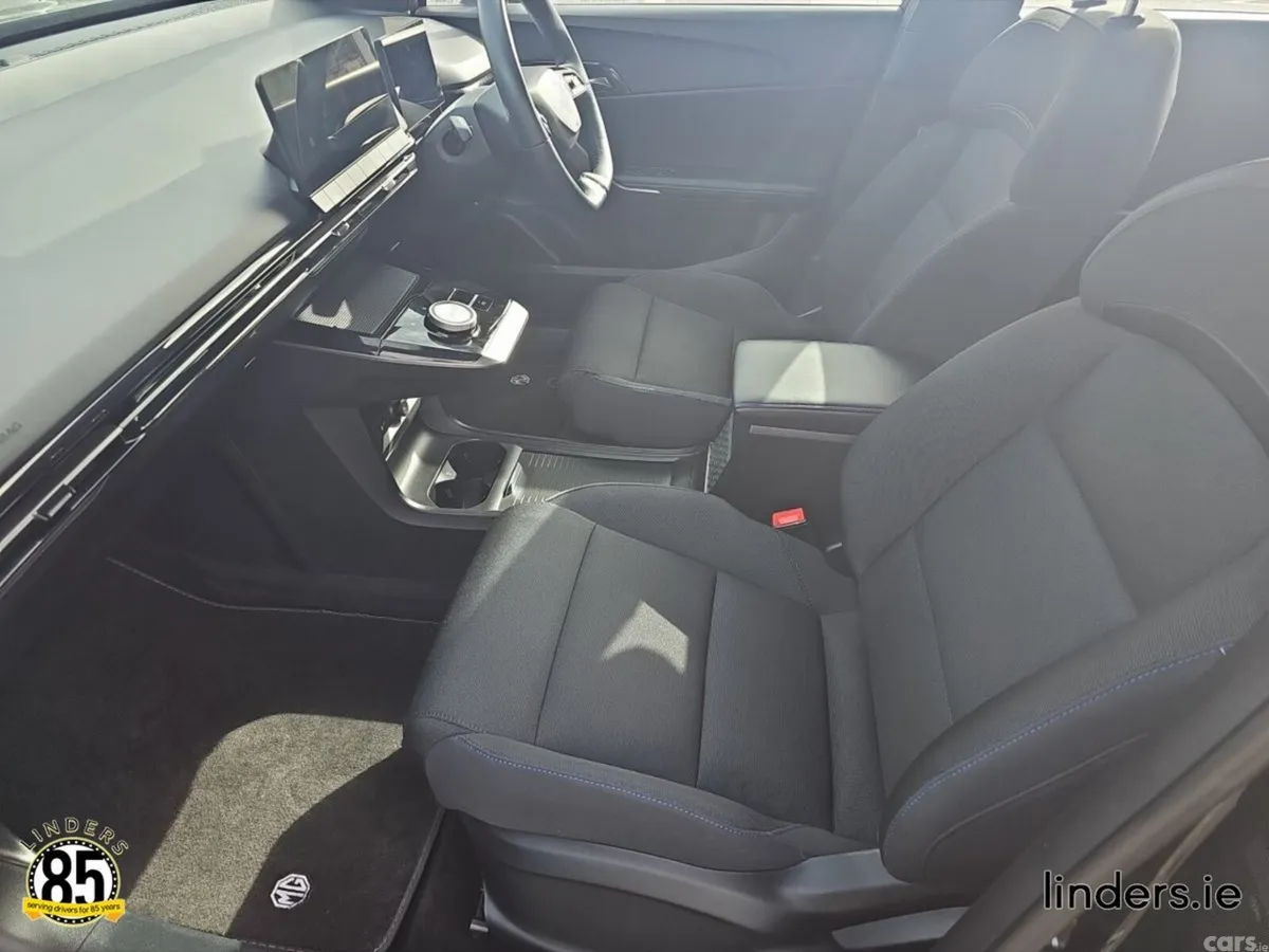 MG MG4 Hatchback, Electric, 2023, Black